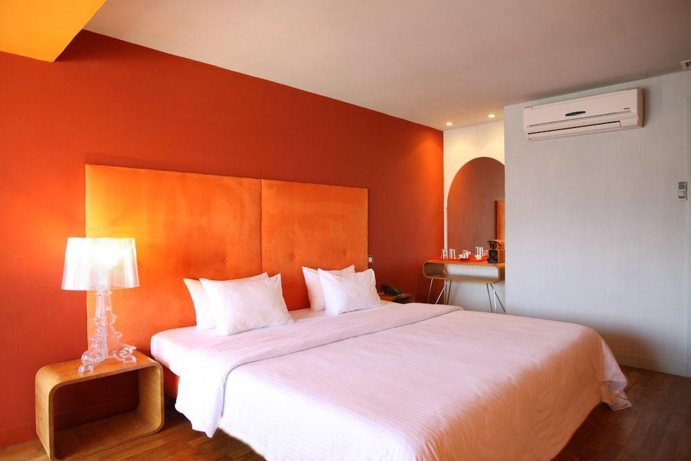 Balanea 3* Calvi (Corsica)